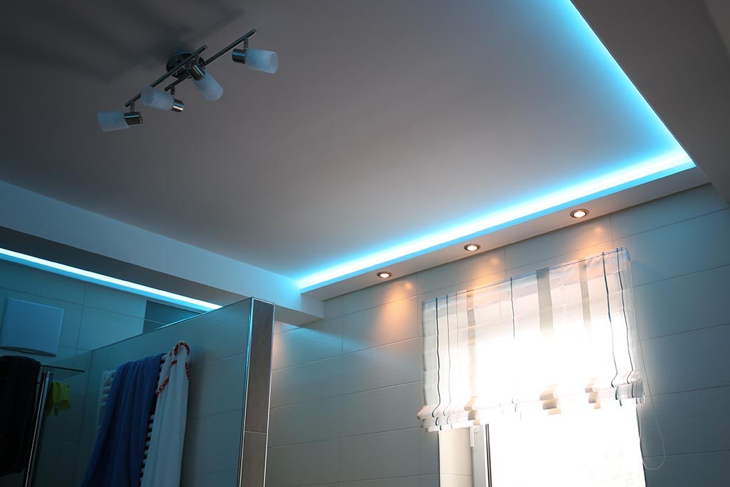 LED cove moldings for indirect lighting "WDML-55A-ST"