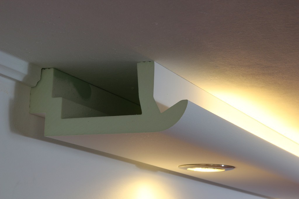 LED cornices for indirect wall and ceiling lighting "WDKL-200A-PR"