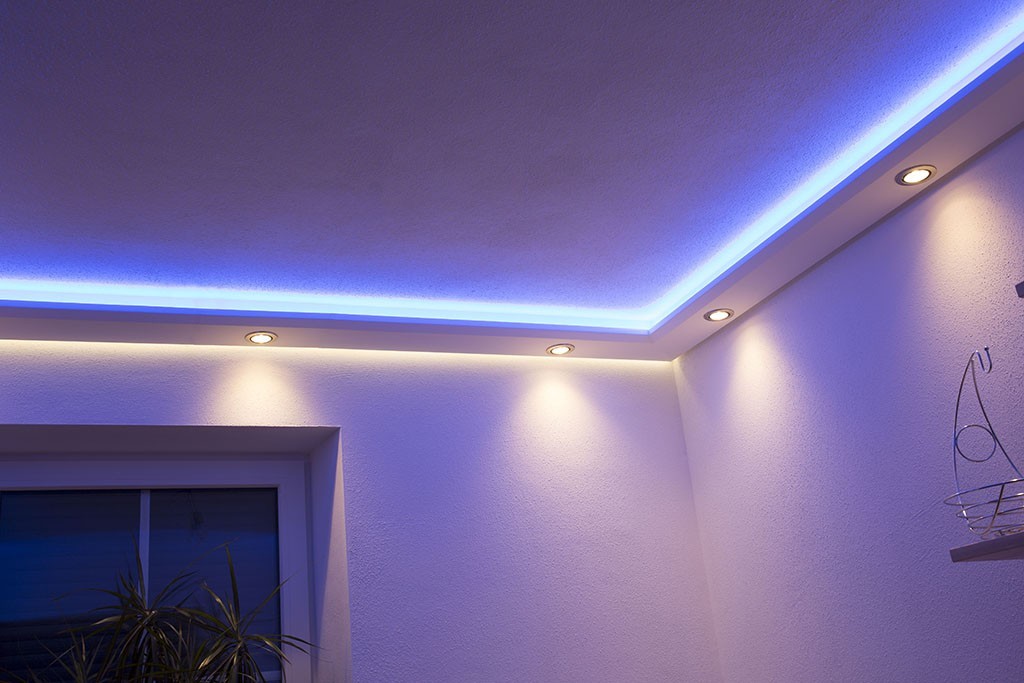 restaurant cu autoservire amant Reproduce  LED Stuckleisten indirekte Wand- und Deckenbeleuchtung „WDML-200B-PR“