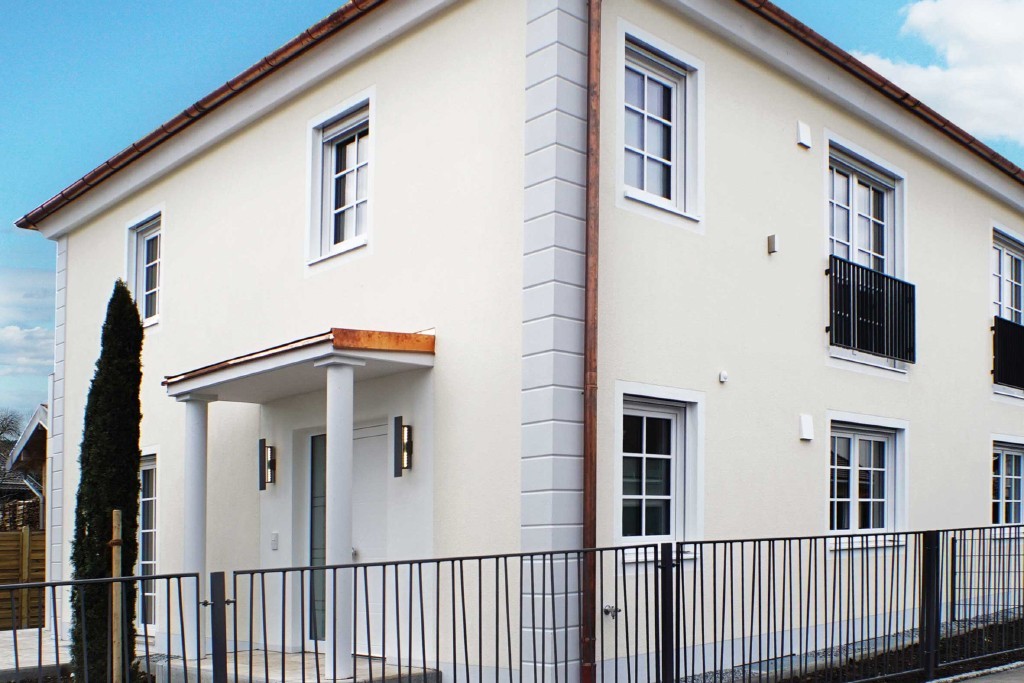 Beispiel 2- Bossenecke "EBML-340340-PR" für die Betonung von Ecken bzw. Kanten der Fassade.
