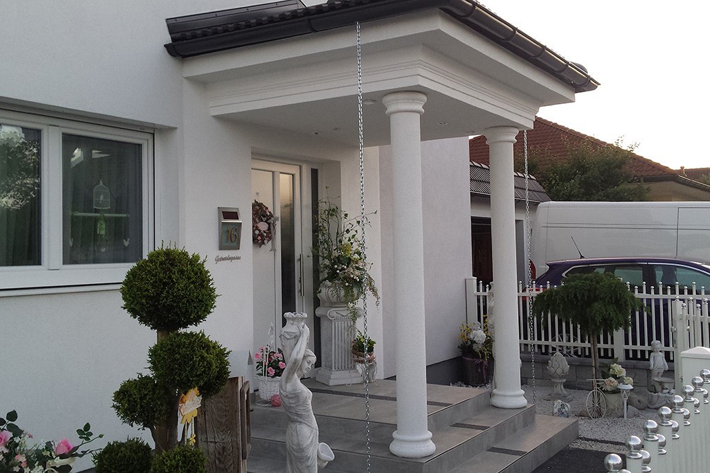 Column header for column cladding "KAKL-300A-PR"