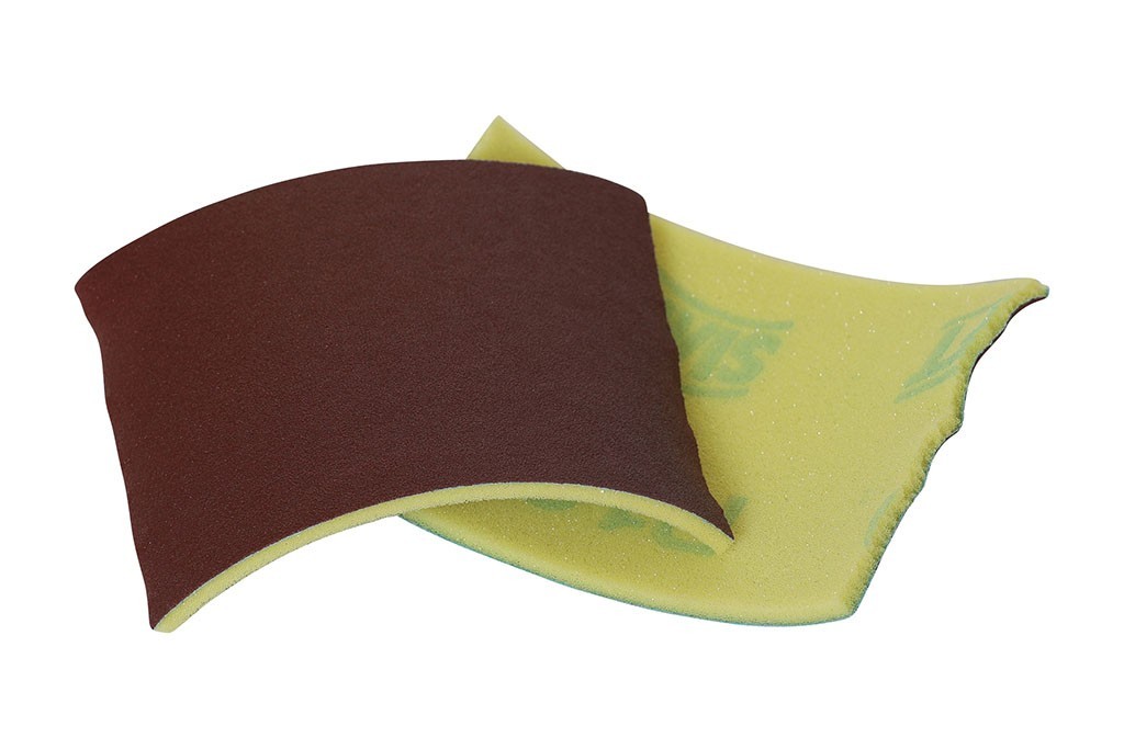 Schleifleinen mit weichem Schaumstoffrücken zum Verschleifen der Stöße.